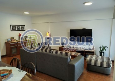 HERMOSO DEPARTAMENTO DE 4 AMBIENTES CON DEPENDENCIA Y CON COCHERA